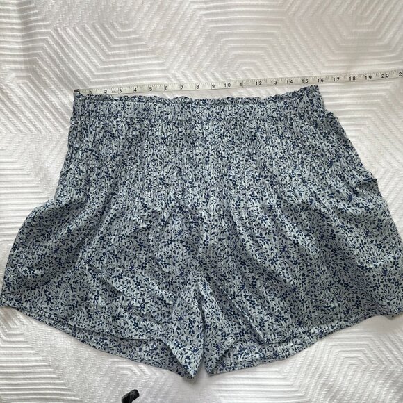 BRAND NEW | Madewell | Smocked Pull-On Shorts in Florentine Floral | Large - Picture 5 of 8